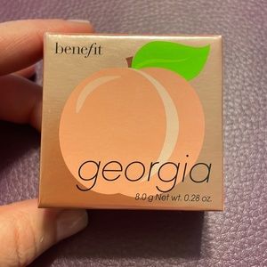 NWT Benefit Georgia Blush. Shade is peach